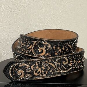 Justin Boots Tan and Black Anniversary Belt